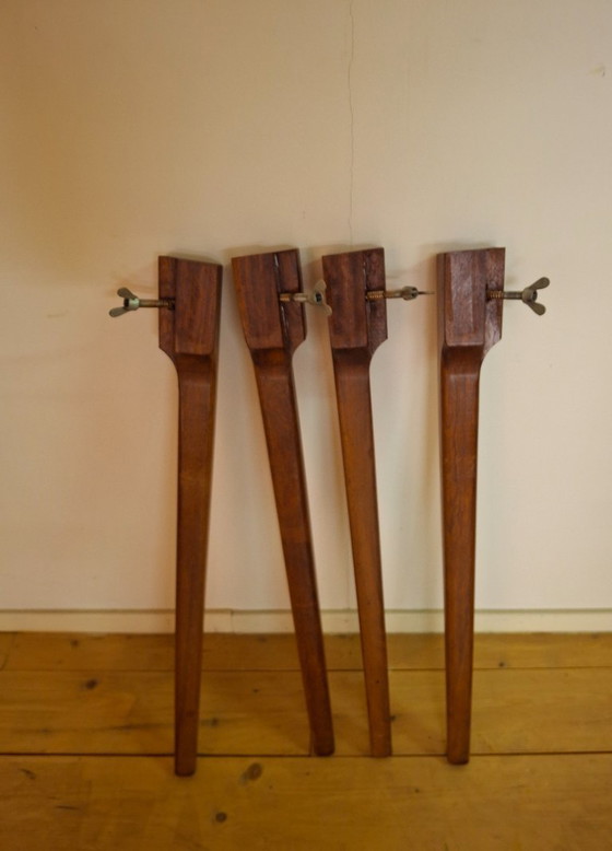 Image 1 of Table de salle à manger en bois de rose Mid Century