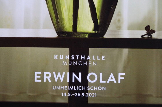 Image 1 of Erwin Olaf exhibition "Unheimlich Schön" | affiche