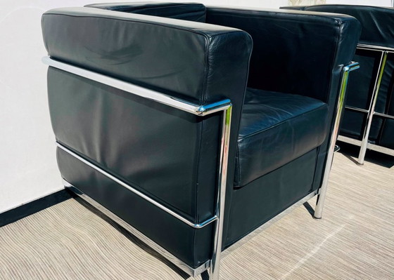 Image 1 of Paar Le Corbusier LC2-stijl fauteuils. Vintage
