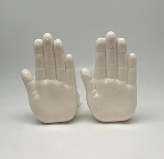 Image 1 of Vintage keramische handvormige boekensteunen – Sculpturaal Europees design uit de jaren 70 (set van 2)