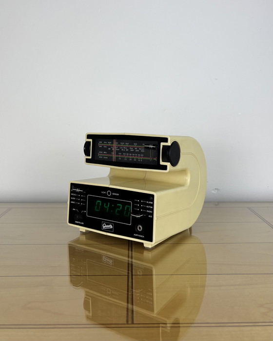 Image 1 of Orologio radio Graetz Form 100A, anni &#39;70, era spaziale, sveglia vintage, orologio digitale, design di metà secolo, Germania