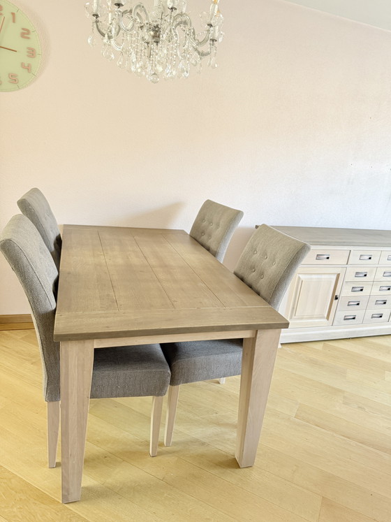 Image 1 of Stylish dining table
