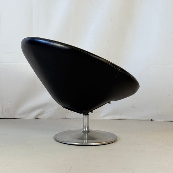 Image 1 of Paar Hongaarse "Radar" fauteuils met origineel kunstleer, jaren 1960