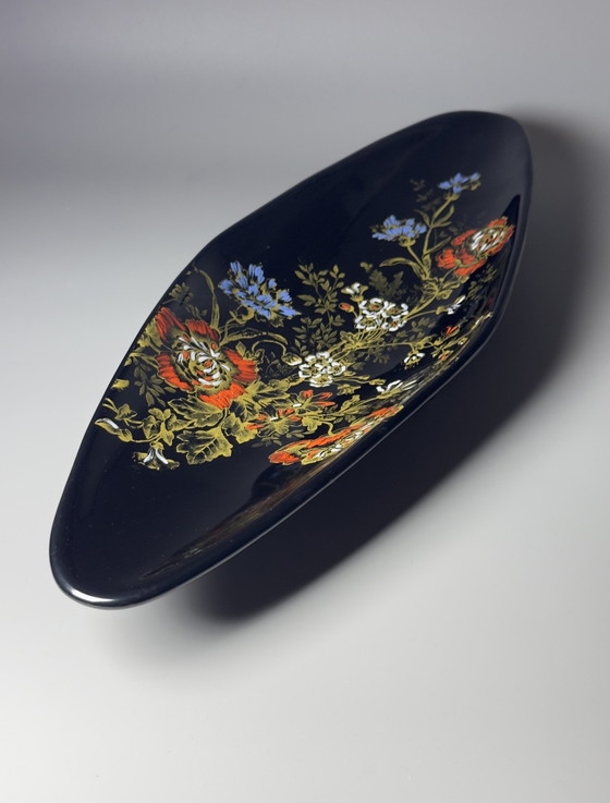 Longwy Hand-Decorated 50 cm Ceramic Centerpiece Dish, France, Mid-20th Century – Decorative Objects (photo 3 of 15)