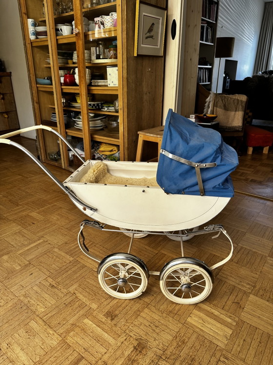 Image 1 of Puppenwagen aus den 1960er Jahren