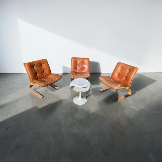 Image 1 of 3x Fauteuils Siesta en cuir design milieu du siècle, style cantilever, Sigmar Relling, Westnofa, années 1970