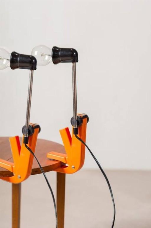 2 vintage oranje cliplampen van REVUE, 1970