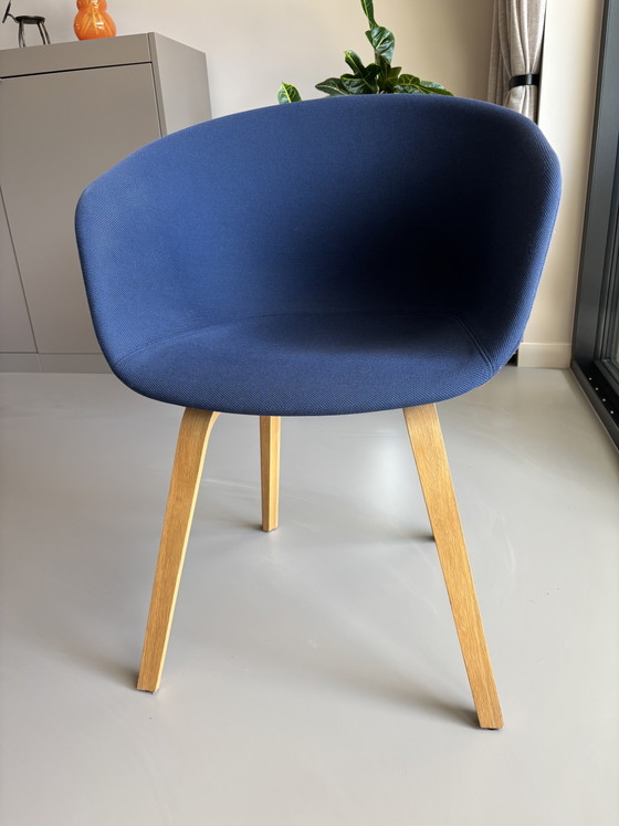Te Koop. 5 Blauwe Stoelen Merk Hay – Eetkamerstoelen, Wood, Cotton (photo 3 of 10)