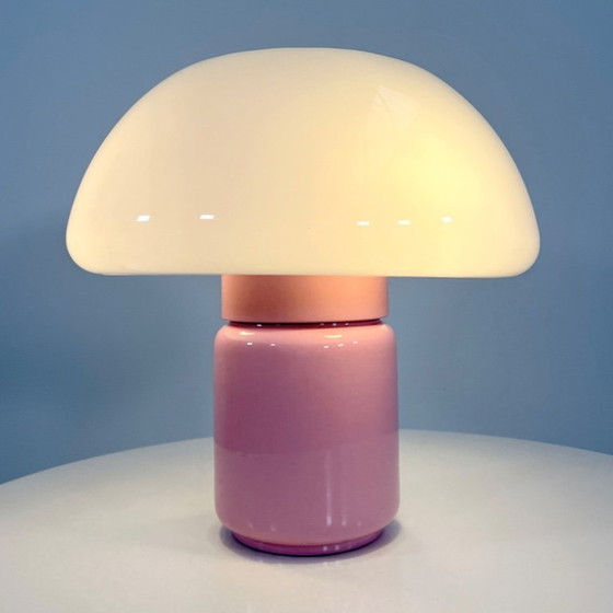 Image 1 of Lampada da tavolo a forma di fungo rosa di Elio Martinelli per Martinelli Luce, anni '70