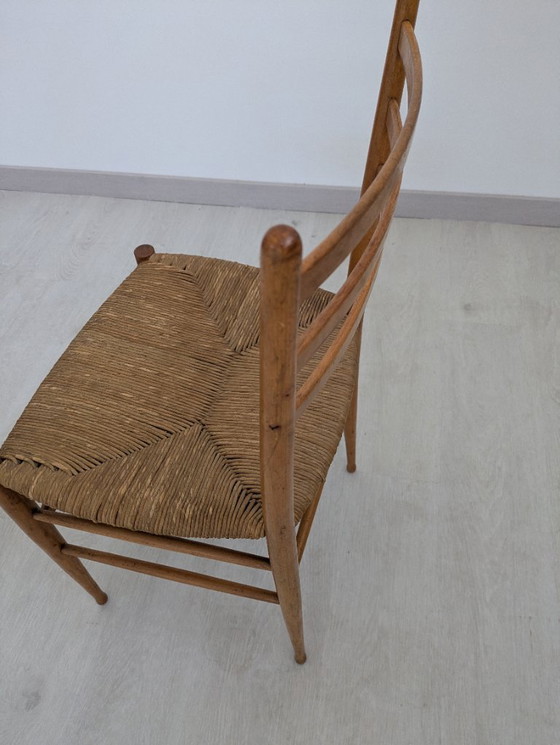 Image 1 of Authentischer Chiavarina-Stuhl aus Naturholz mit Sitzfläche aus geflochtenem Stroh - Ikone des italienischen Kunsthandwerks