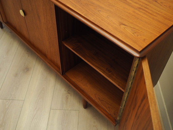Image 1 of Aparador de teca, diseño danés, años 70, fabricado en Dinamarca.