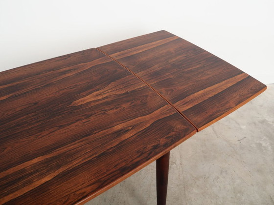 Image 1 of Table en bois de rose, design danois, années 1970, production : Danemark