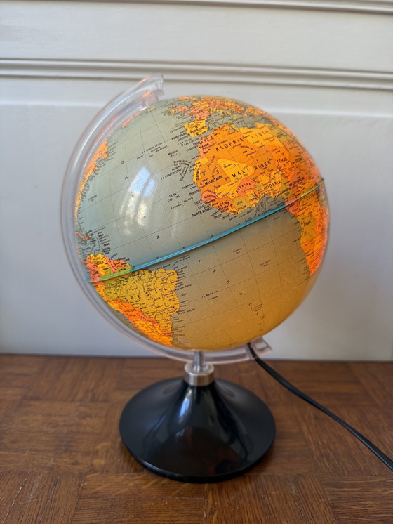 Image 1 of Antique illuminated globe