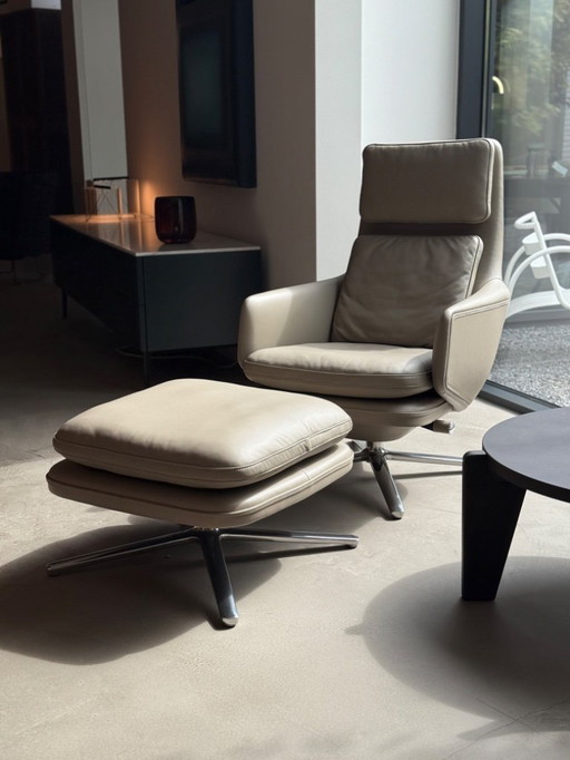 Vitra Grand Relax met Ottoman