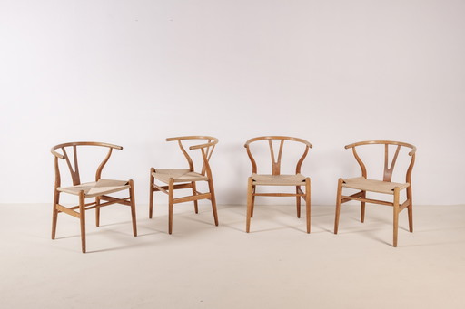 4x Hans J. Wegner CH24 Wishbone Chairs in Oak, 1960s Denmark