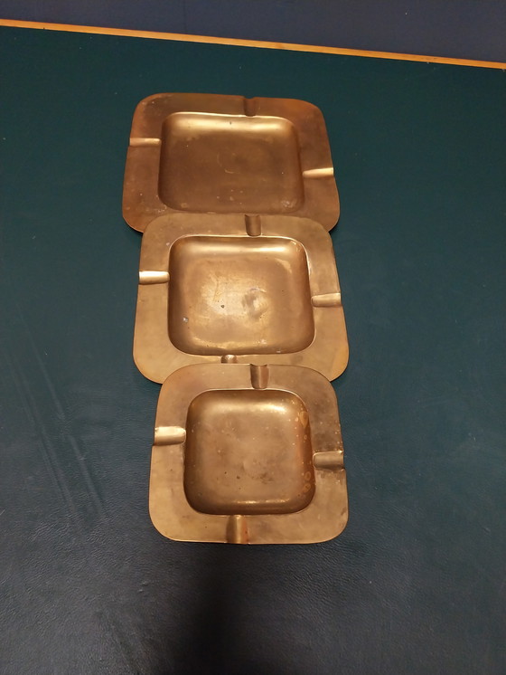 Image 1 of Set van 3 messing 1970's asbakken 28 24 en 18cm