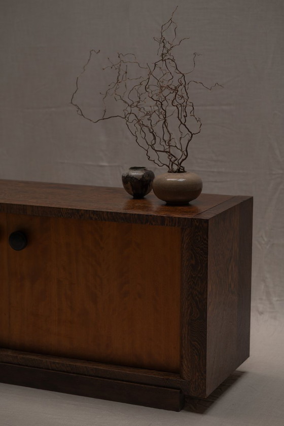 Image 1 of Dressoir uit het begin van de 20e eeuw in de stijl van De Coene