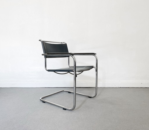 Sedia a sbalzo Thonet S34 in pelle blu Mart Stam