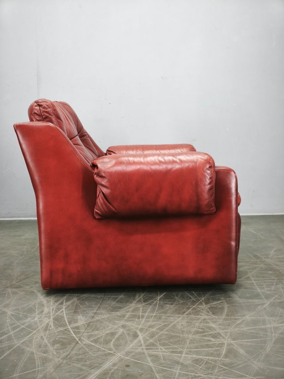 Jaren 70 Deense Moderne Rode Leren Lounge Fauteuil, Scandinavisch Design, Leer, Rood, Vintage (foto 3 van 15)
