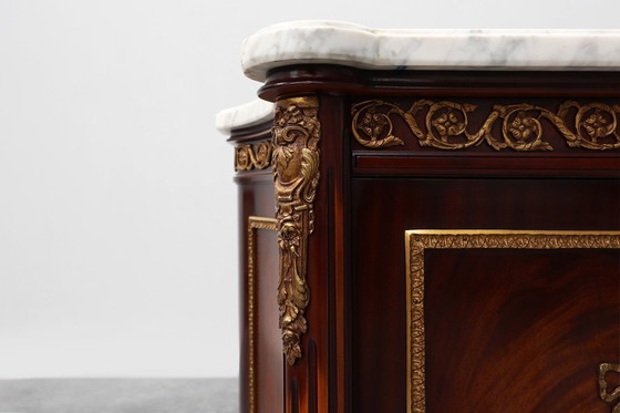 Image 1 of Hoogwaardige 20e-eeuwse mahonie buffetkast in Lodewijk XVI-stijl, E.P. Ehalt, Frankrijk