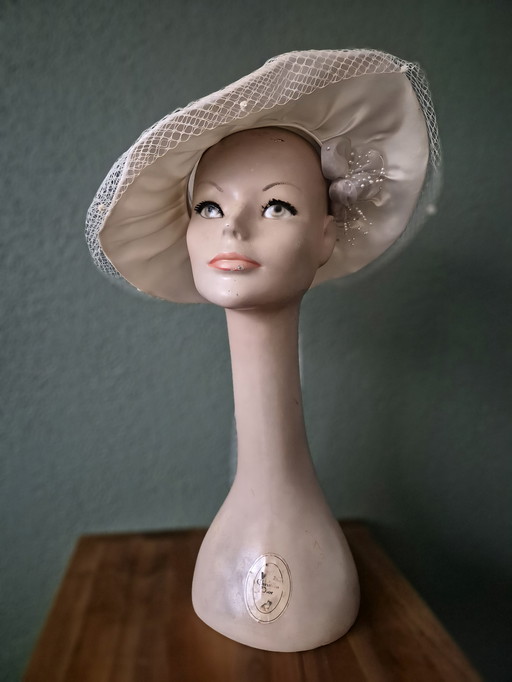 Christian Dior bust/mannequin 