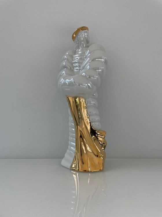 Image 1 of Statue vintage d'une dame au manteau de fourrure – Sanbo Ceramica Valencia (années 1980)