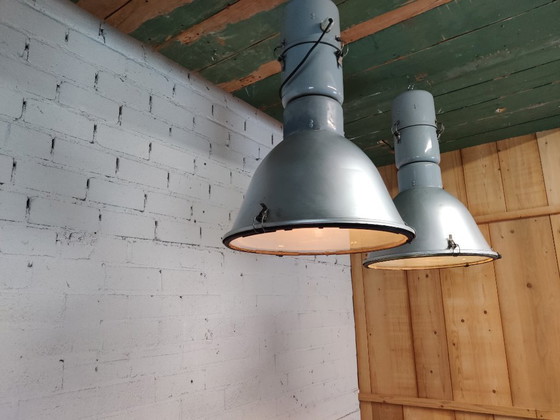 Image 1 of Lampada industriale da fabbrica 2 pezzi