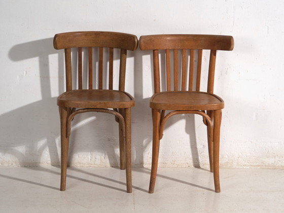 Pair of Thonet style bentwood chairs with low back – Central Europe, circa 1920 – Dining chairs (photo 29 of 40)
