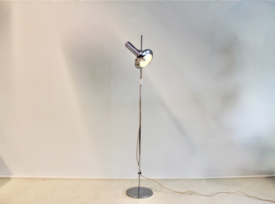Lampadaire DGBM en métal chromé, Chrome (photo 6 sur 8)