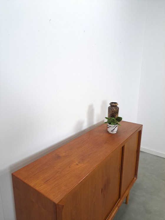 Image 1 of Mid Century Deens teak hoog dressoir