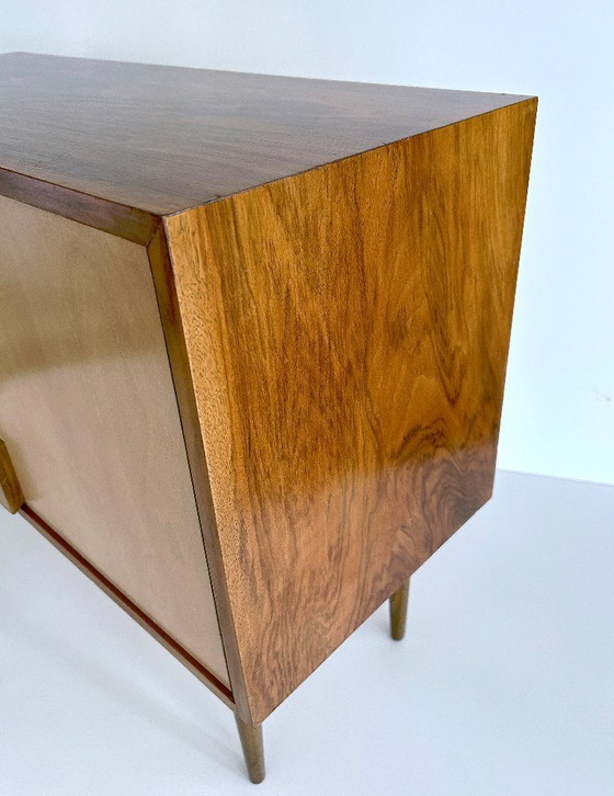 Image 1 of Credenza di metà secolo