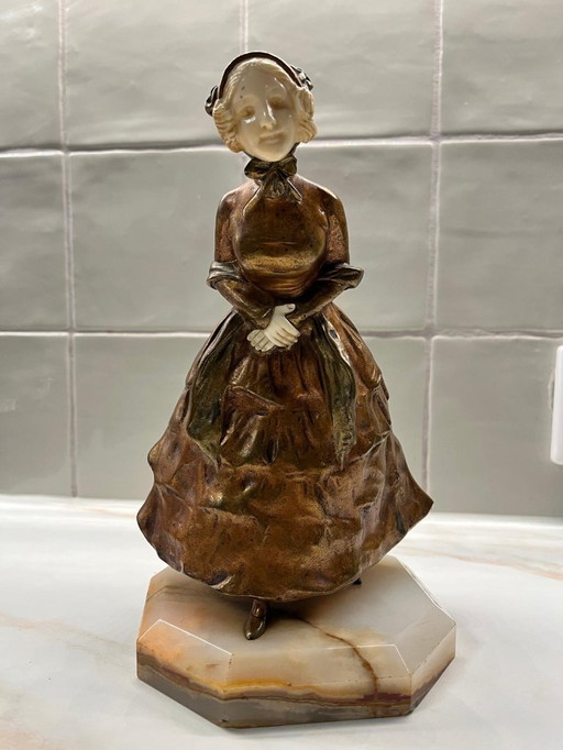 Statuette Art Déco en chryséléphantine, Dame française, 1915-1920