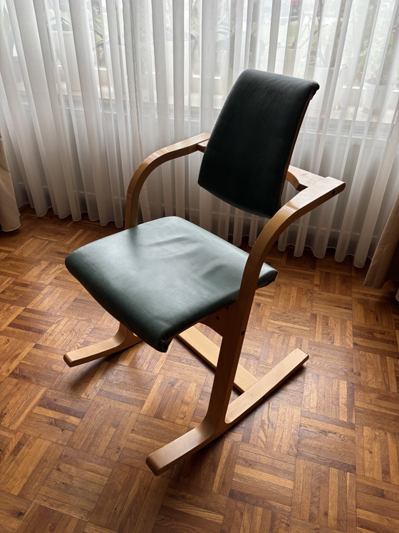 Image 1 of Stokke Actulum designstoel van ontwerper Peter Opsvik
