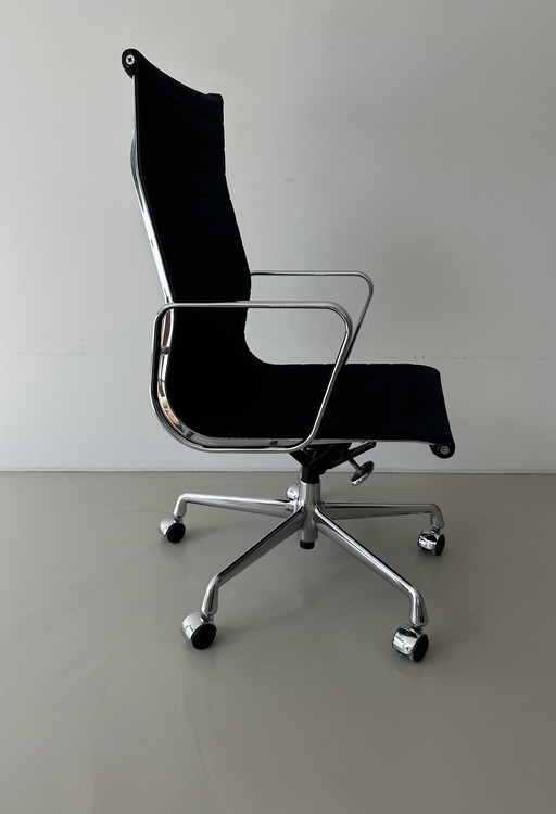 Vitra EA 119 chrome - sac à dos noir