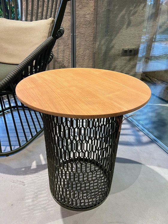 Image 1 of 1 fauteuil club Cala avec table d'appoint en maille de Kettal