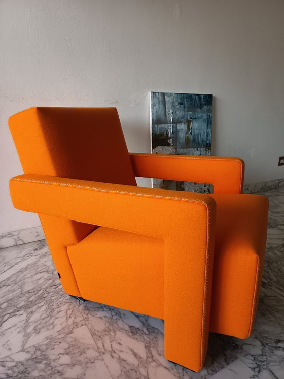 Image 1 of Fauteuil CASSINA Utrecht 637 en Laine Kvadrat Orange 13L par Gerrit Thomas Rietveld