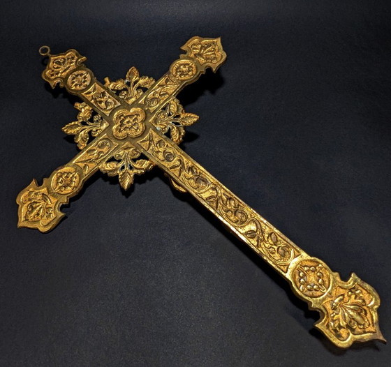 Crucifijo antiguo de bronce de gran tamaño – Cruz neogótica ornamentada – 45 cm – 1,54 kg (photo 7 of 12)