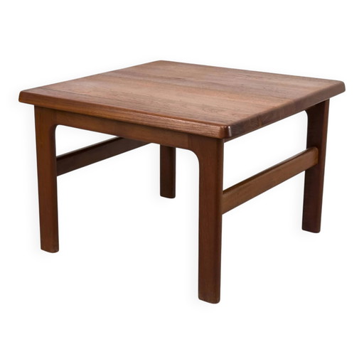 Dänischer Teakholz Couchtisch von Niels Bach, 1960er