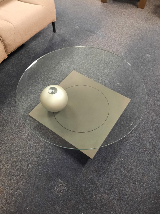 Iconische Ronald Schmitt K73 salontafel, Postmodern Duits design. – Aluminium, Wood (photo 5 of 7)