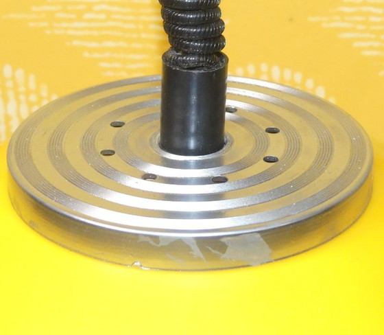 Image 1 of Lampada a sospensione degli anni '70, lampada a soffitto a sospensione Ø40cm plastica gialla/cromo