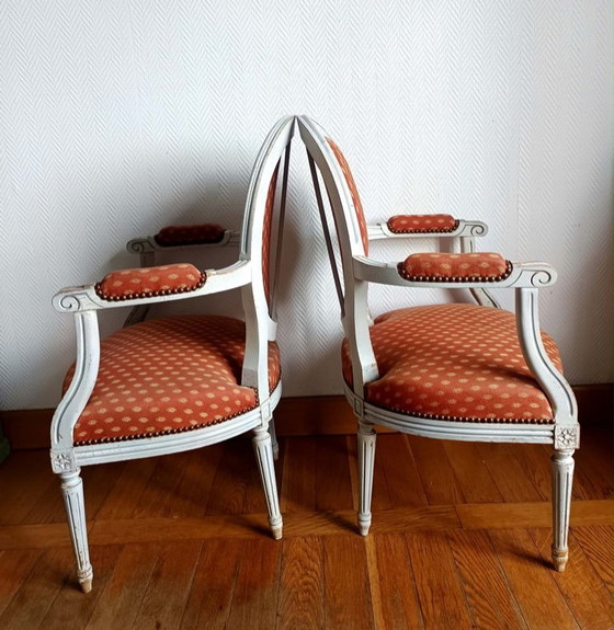 2x Louis XVI Medallion Cabriolet Armchairs – Wood (photo 14 of 15)