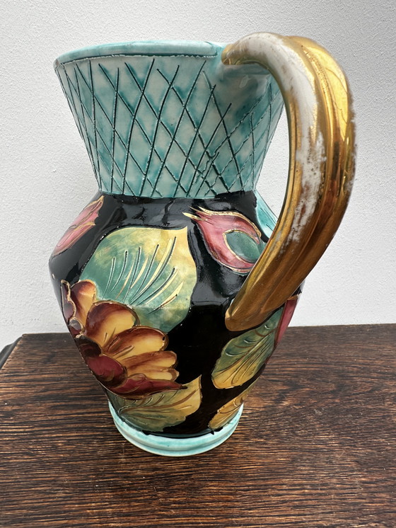 Image 1 of Vaas gesigneerd JTF Vallauris - h 20 cm - Vintage gebeiteld en beschilderd decor