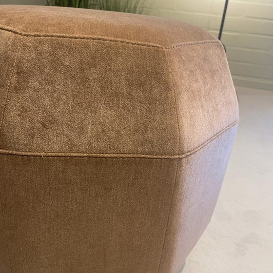 Image 1 of Leolux Amulet poef