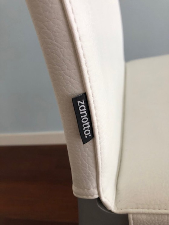 Image 1 of Sedia Lia Zanotta, ecofire bianco, base in alluminio - come nuova