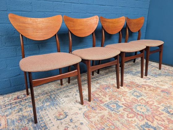 Image 1 of 4 chaises danoises vintage, années 1960
