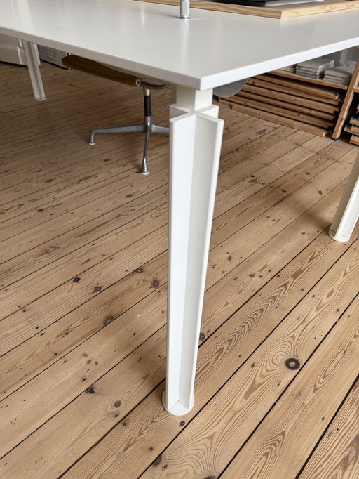 1x Bulo H2O Bataille Ibens desk