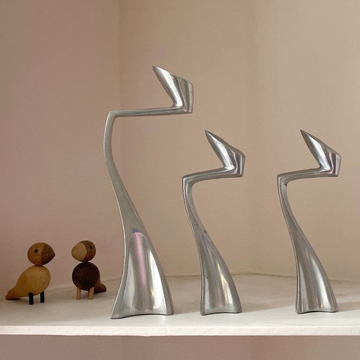 Lot de 3 grands chandeliers SWAN de Matthew Hilton Design, SCP Angleterre