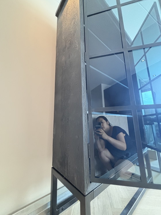 Zwarte Vitrinekast Met Gerookt Glas Van PTMD – Vitrinekasten, Wood (photo 6 of 9)