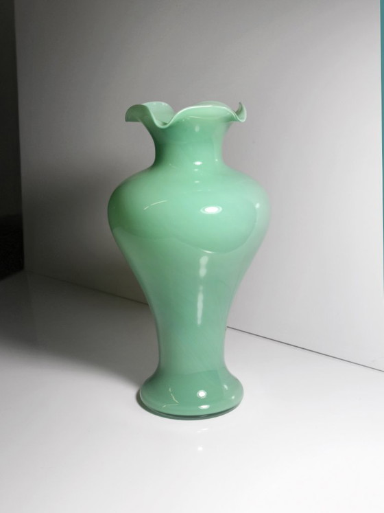 Image 1 of Vintage Murano Vase Jade Grün Milch Opal Glas 50er Mid Century  Mint Türkis Barovier Toso Tonelli Lattimo Filigrana