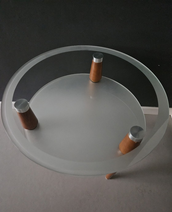 Image 1 of Table d'appoint trépied en verre style futuriste années 1970
